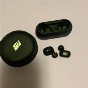 Boom pods wireless earphones